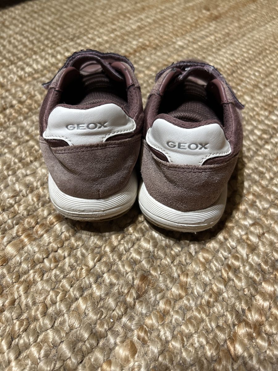 Geox Scarpe per ragazze: Geox Kinderschuhe Gr. 31 – Usato da Dottikon venduto da cimar 1