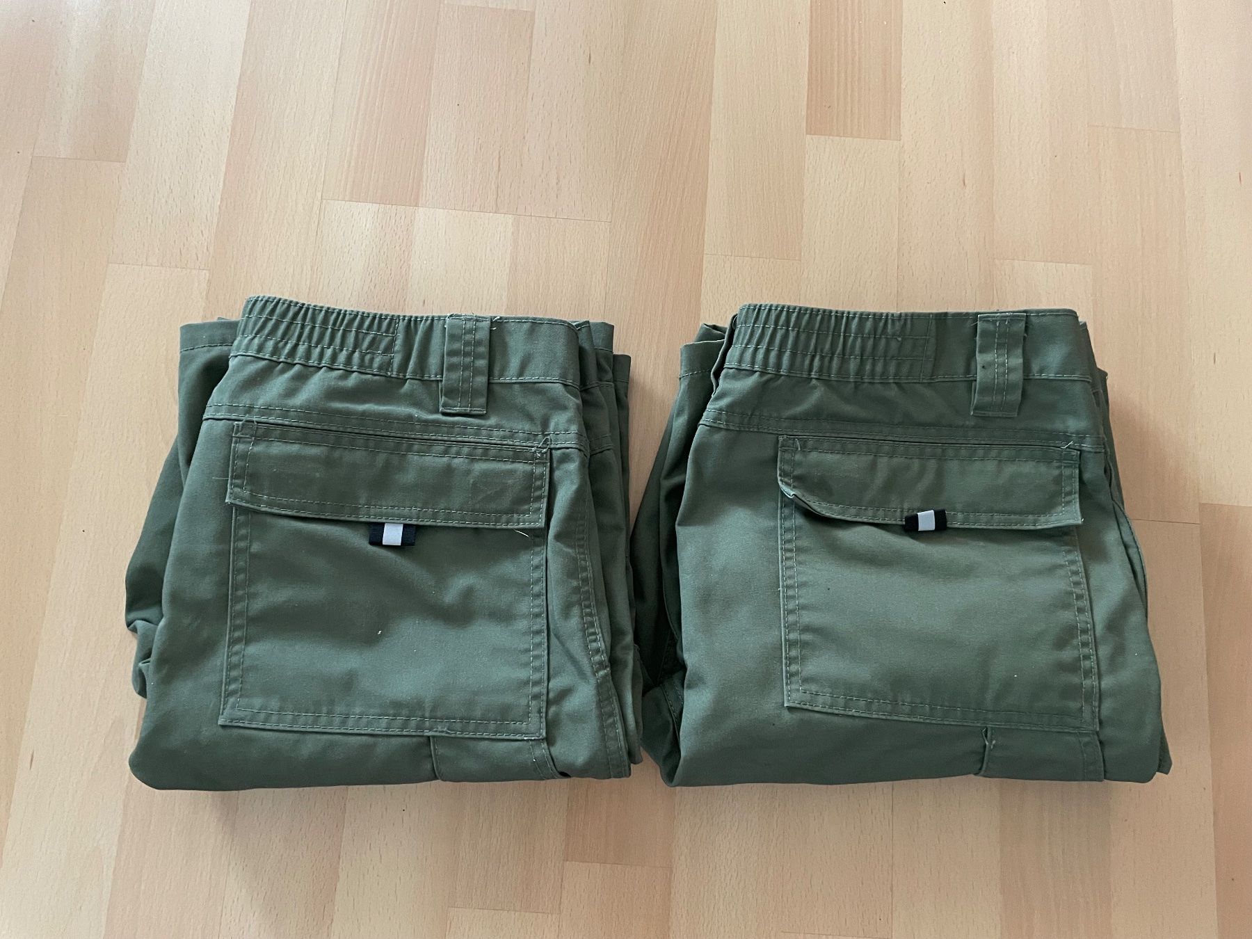 Pantaloni: 2 kurze Arbeitshosen Gr:50 – Usato da Wila venduto da Lokelo 7