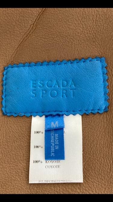 Escada Cappotti: Pelzmantel Escada – Nuovo (secondo la descrizione) da Winterthur venduto da OldShatterhand1. 7