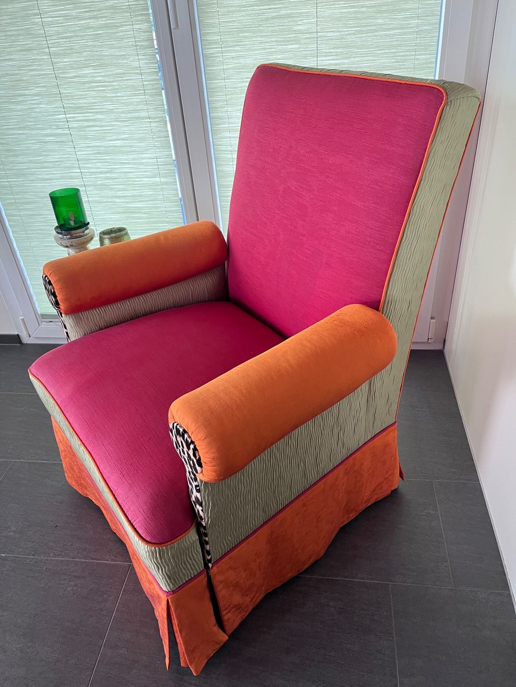 Poltrone: Königlicher Sessel mit einzigartigem Bezug – Usato da Stein AR venduto da PetraF0102 1