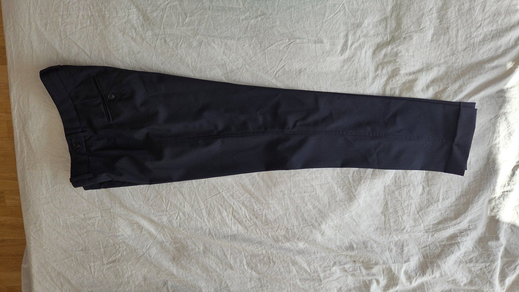 Max Mara Pantaloni: Max Mara Weekend Cigarette Stretch 36, Schurwolle – Usato da Fislisbach venduto da Maieriisli25 6