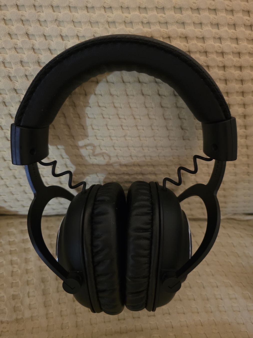 Cuffie: LOGITECH G Pro X + Stand  – Nuovo (secondo la descrizione) da Basel venduto da Cod1987 2