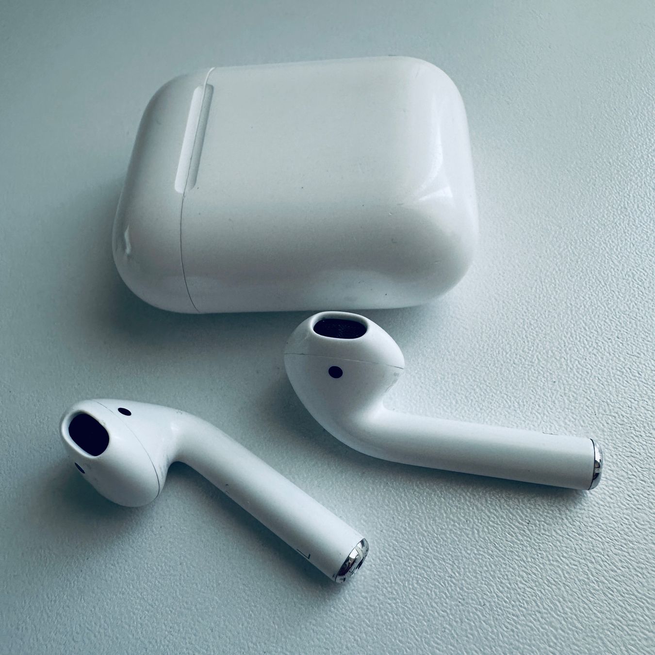 Apple Cuffie: Original Apple AirPods 2 Kopfhörer Wireless Lightning Kabel – Usato da Basel venduto da MY.AIRPODS.SHOP 7