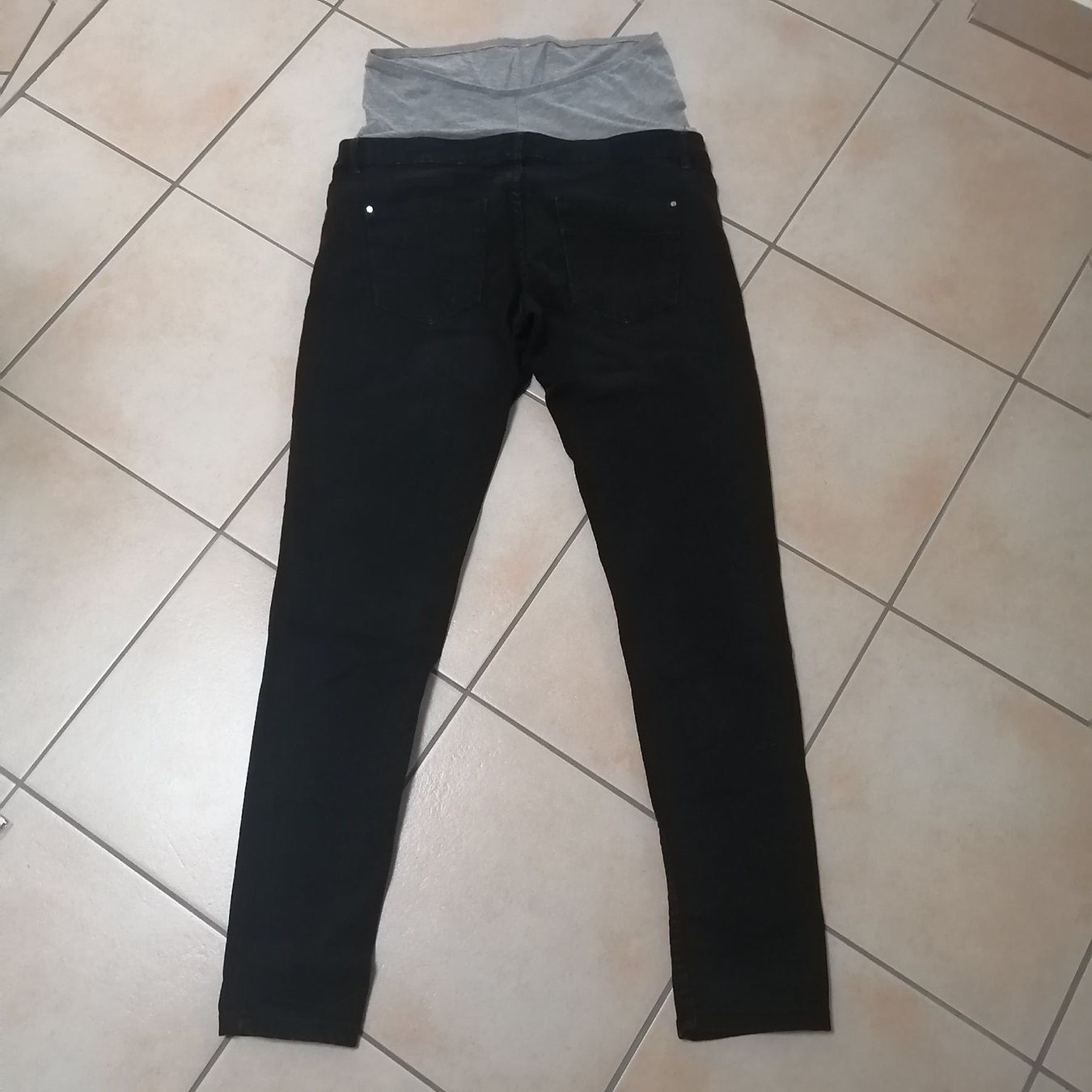 Jeans: Umstandsjeans Gr .40 – Usato da Henau venduto da AXAA 1