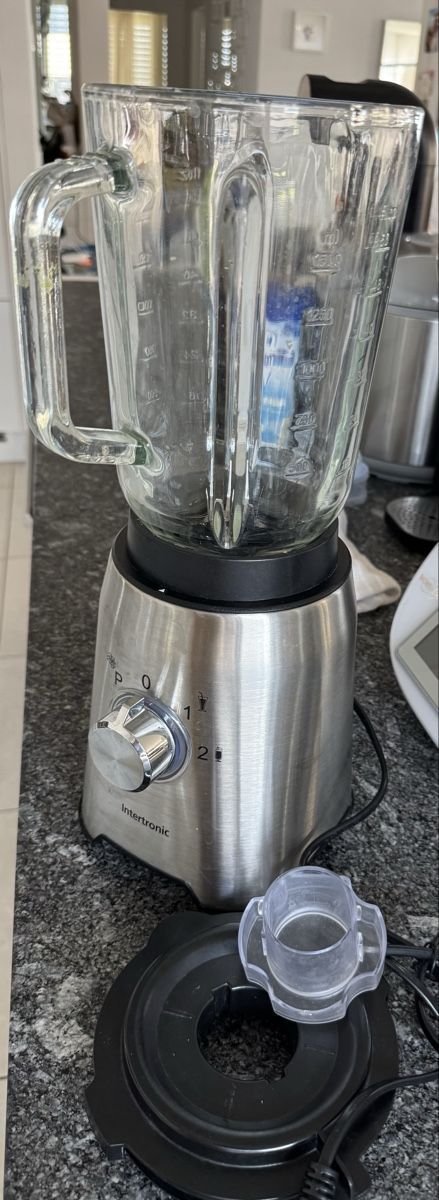 Appareils de cuisine: Intertronic Blender 6510 – D'occasion à Altendorf par joc_yy6d