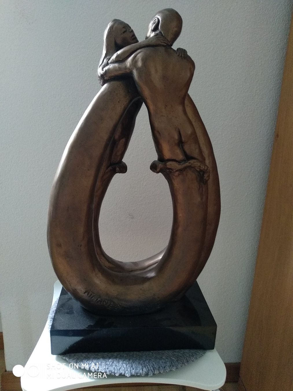 Sculture & Statue: Skulptur "Umarmung" Austin Prod. Inc 1987, Bronzefigur – Usato da Auenstein venduto da nemracsnah