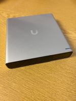 Ubiquiti UniFi CloudKey Plus + Seagate BarraCuda 5 TB HDD