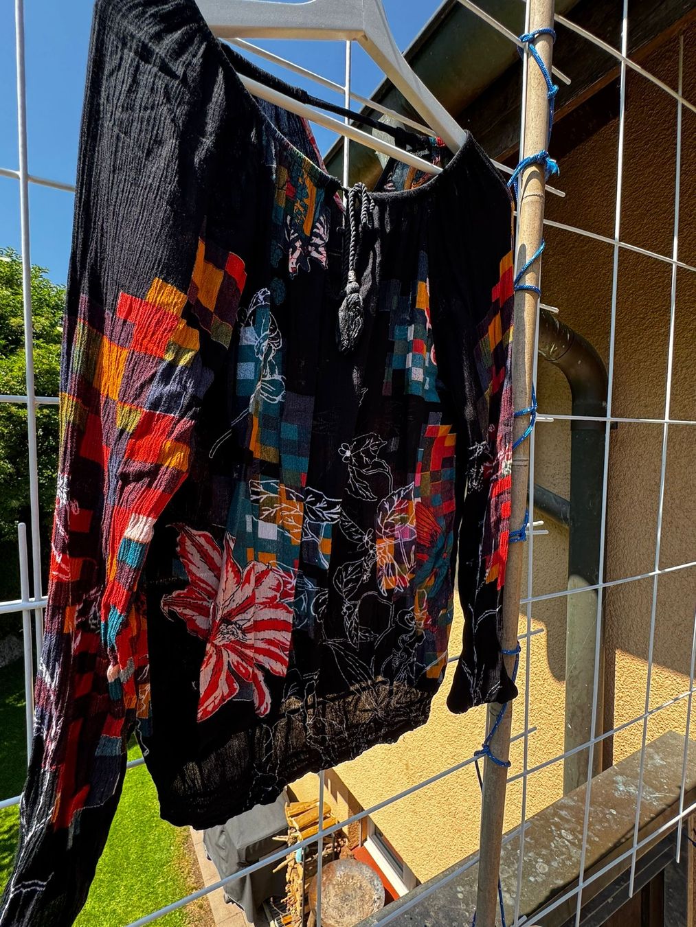 Desigual Blusen: Schicke Desigual Bluse, Grösse S – Gebraucht aus Egg b. Zürich von Brocki_Insel_Egg 1