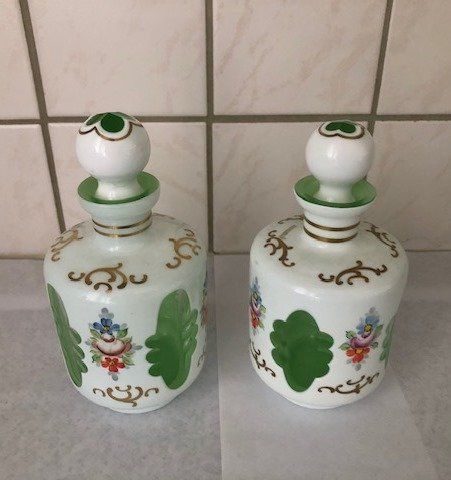 Flaconi: 2-er Set, wunderschöne, alte Biedermeier Flacons – Usato da Gossau/ZH venduto da amazonas66