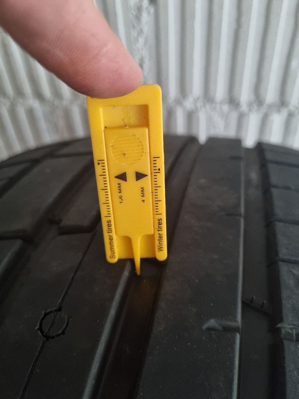 Pneumatici & Ruote complete: Sommer Reifen 245 40 R21 – Usato da Wallisellen venduto da Azx2648 3