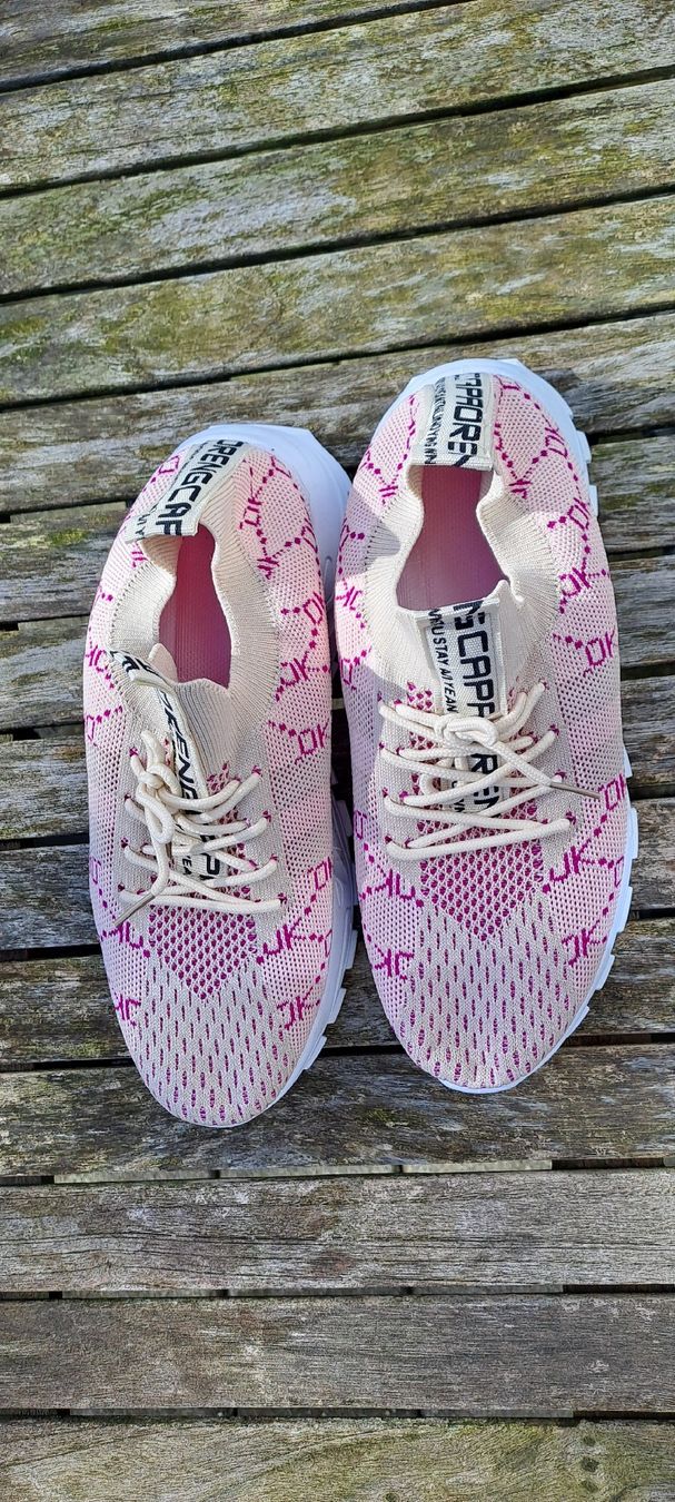 Scarpe da uomo: Sneaker Gr. 42 (gefühlt Gr. 41) – Nuovo (secondo la descrizione) da Buch am Irchel venduto da -mireli- 2