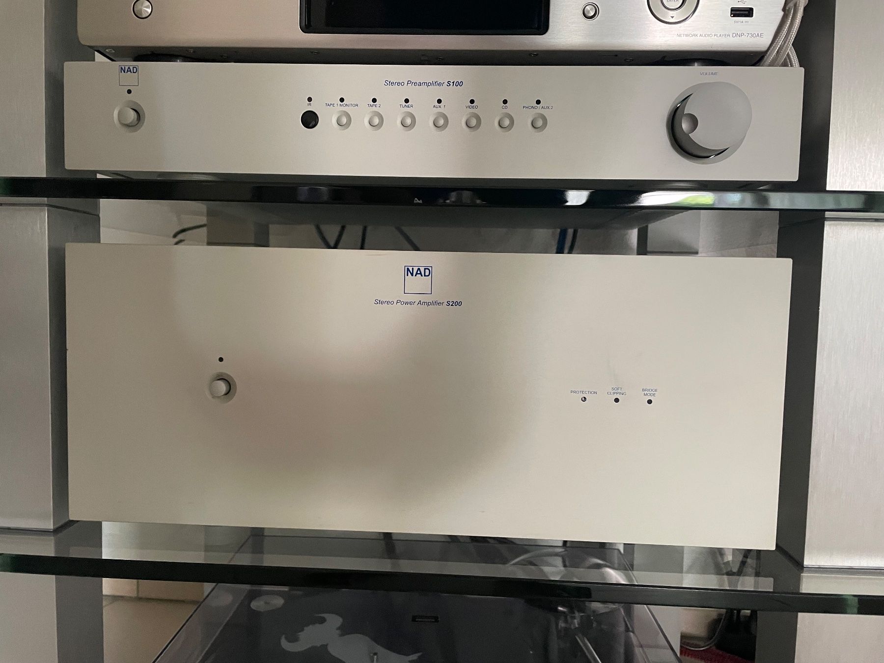 Nad Verstärker: NAD S 100 / S 200  Set mit Vor- und Stereo Endstufe – Gebraucht aus Rapperswil SG von