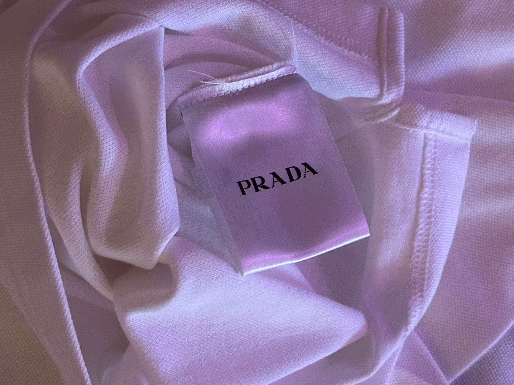 Prada Magliette Polo: Prada Polo neu M – Nuovo e nell'imballaggio originale da Zürich venduto da Ddechkovd 3
