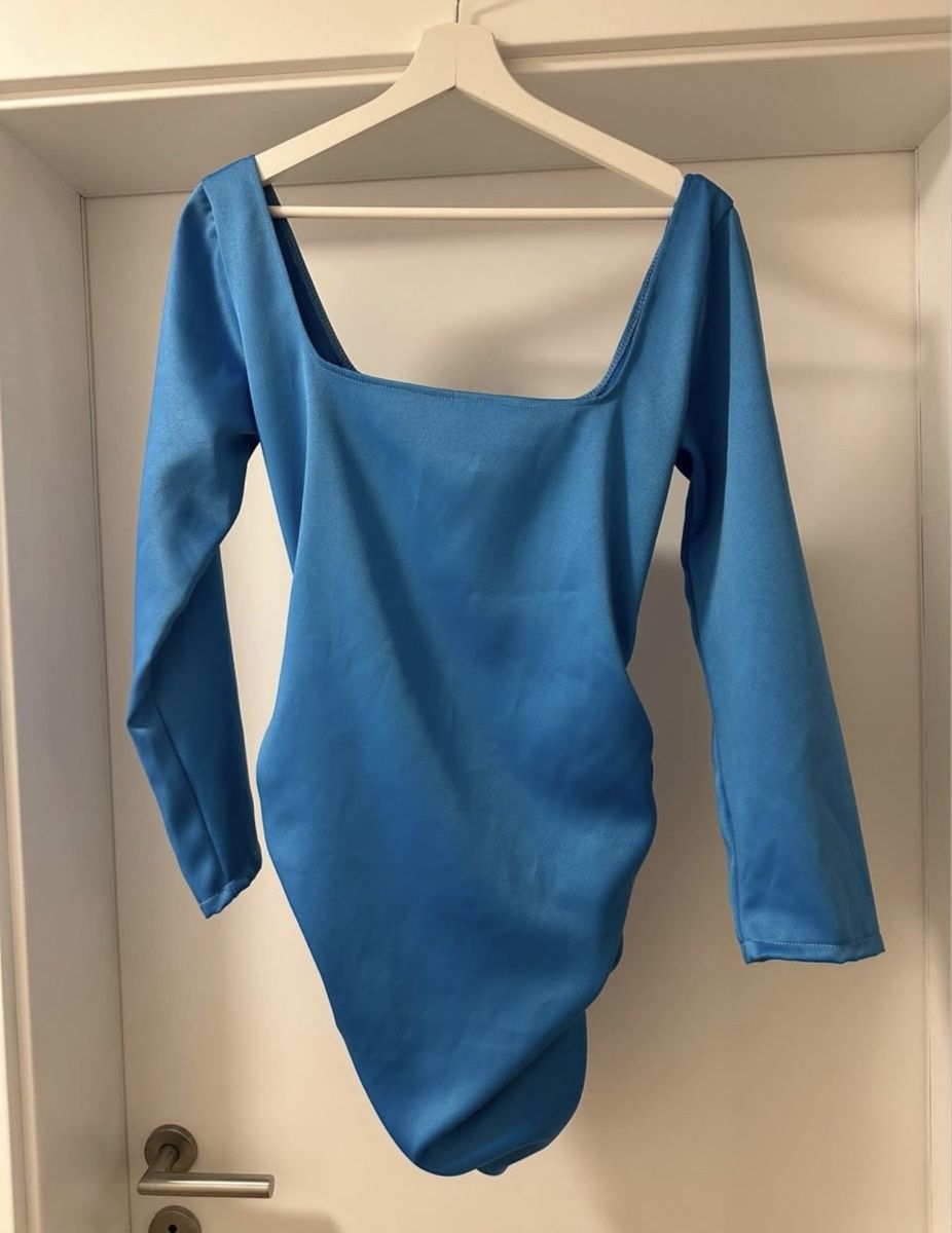Vestiti: Neues, hellblaues Minikleid mit langen Ärmeln, Gr. S – Nuovo (secondo la descrizione) da Reiden venduto da bes_7dqd 1