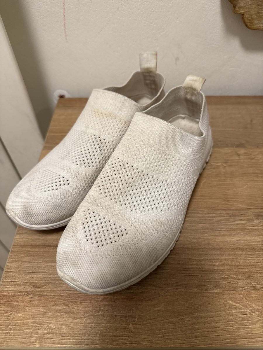 Scarpe da donna: Weisse Sommer Sneaker, Grösse 38 – Usato da Zürich venduto da bia_6kmj