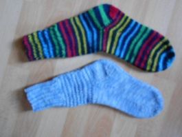 2 Paar Wollsocken Gr 36/37 Handgestrickt