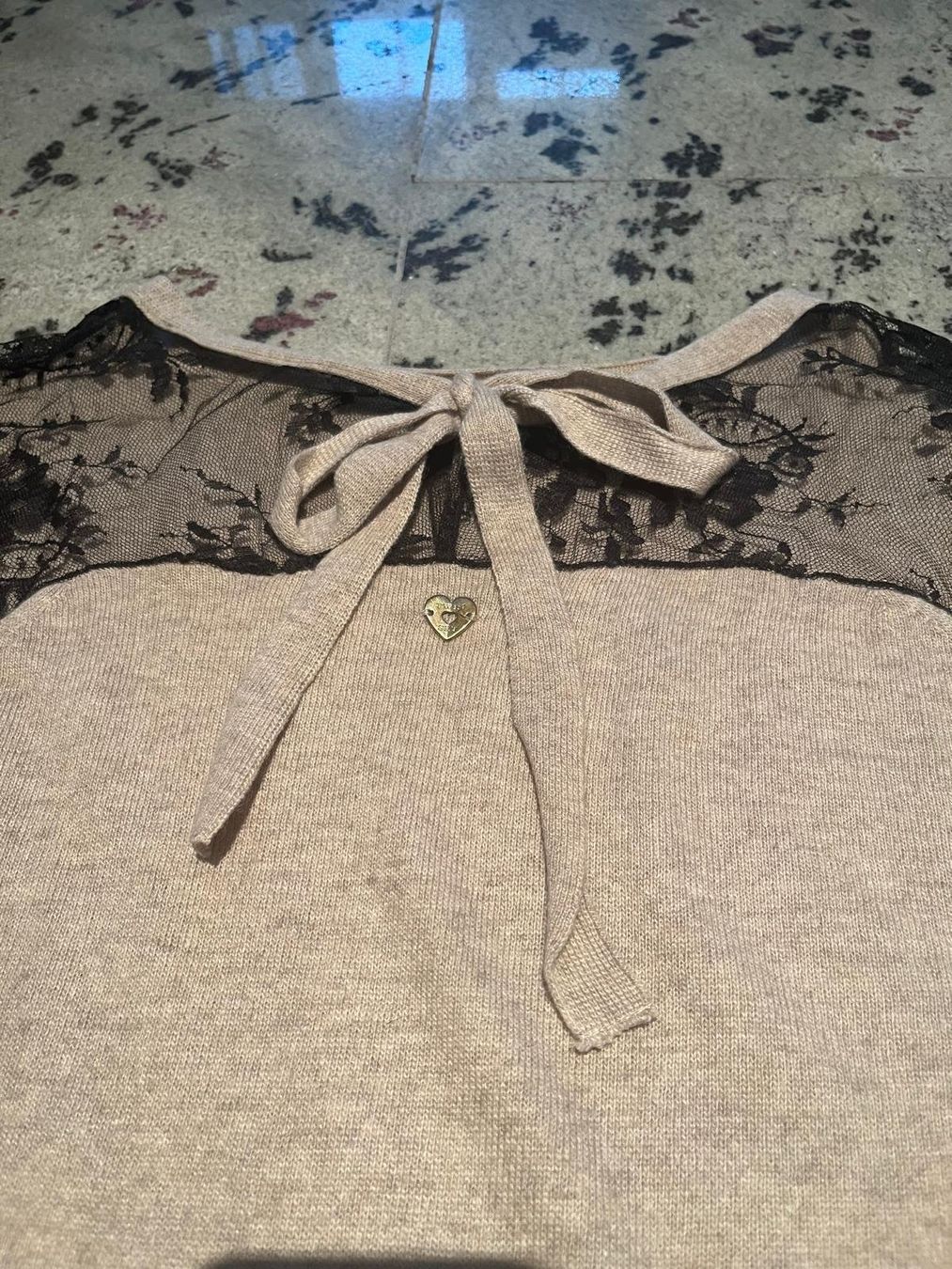 Twinset Maglioni & Felpe: Pullover von TWIN-SET mit Spitzendetail – Usato da Widen venduto da kel_smm8 3