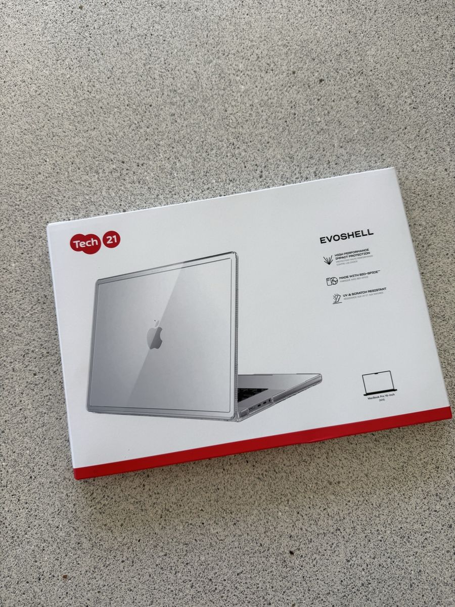 Apple Cover & Protezioni schermo: Tech21 EvoShell MacBook Pro 16" Hülle neu – Nuovo e nell'imballaggio originale da Bottighofen venduto da Joyhill