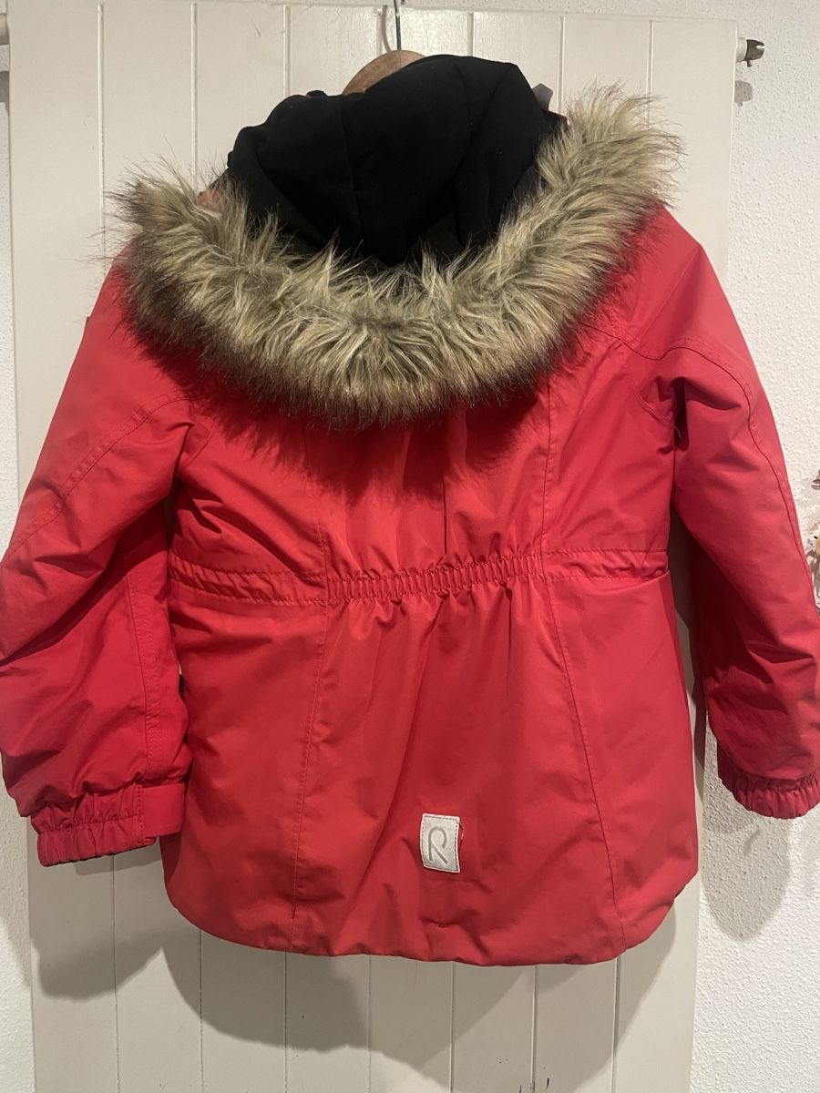 Reima Giacche & Cappotti: Reima Winterjacke rot gr. 128 – Usato da Recherswil venduto da grafics 2