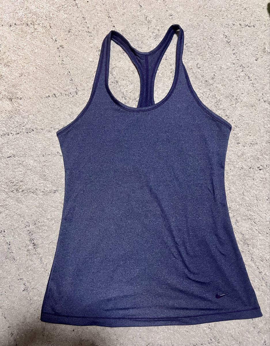 Nike Tops: Tanktop Nike, blau Gr.M – D'occasion à Emmenbrücke par ThomiE01