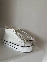 Pleateau Schuhe Weiss