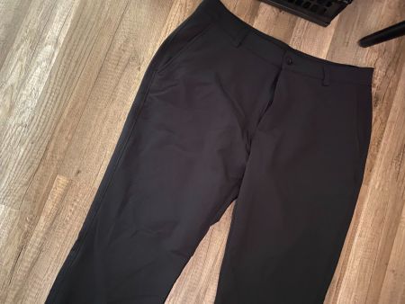 Under Armour Leichte & superbequeme Sporthose  36/32 schwarz