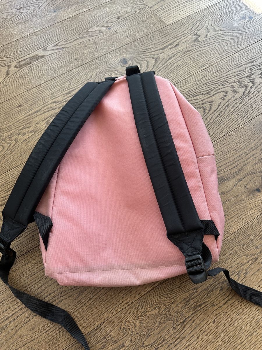 Eastpak Zaini: Eastpak Rucksack Pink – Usato da Rueschlikon venduto da LORMA01 4