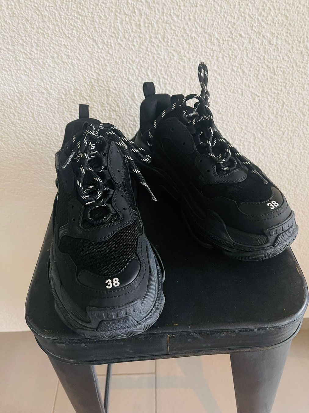 Balenciaga Scarpe da donna: Triple s Balenciaga Sneaker – Usato da Gutenswil venduto da King10 1