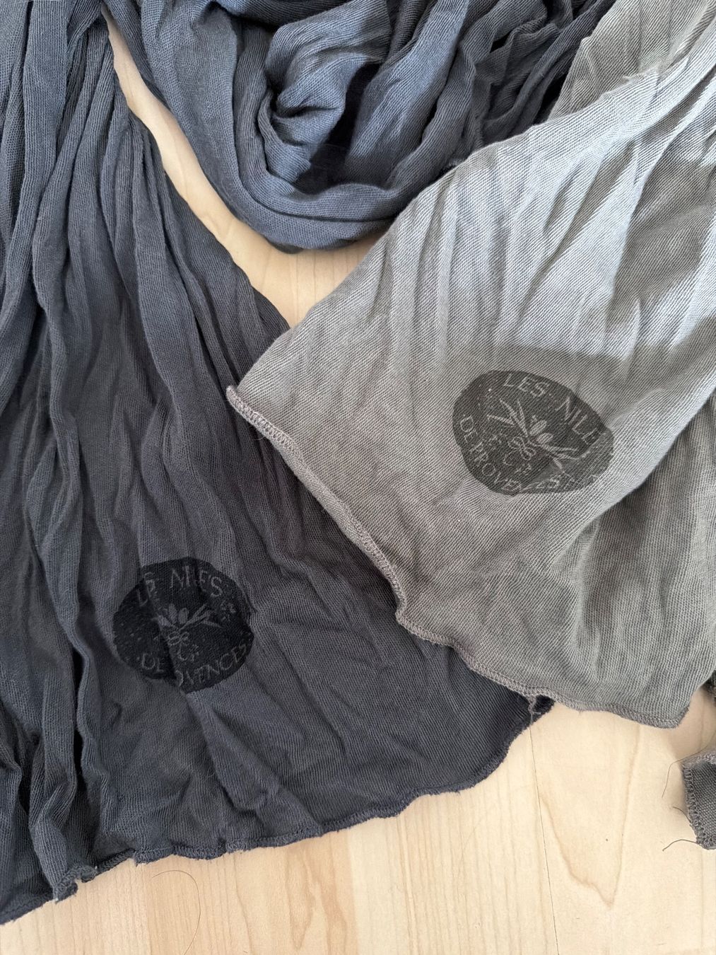 Nile Foulard & Sciarpe: 2x Halstuch / Schal von Nile – Usato da Steffisburg venduto da elle013 1