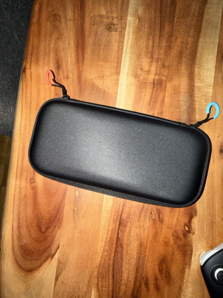 Nintendo Konsolen: Nintendo Switch Console and Pro Controller with Case – Neu (gemäss Beschreibung) aus St. Gallen von alexo03 3