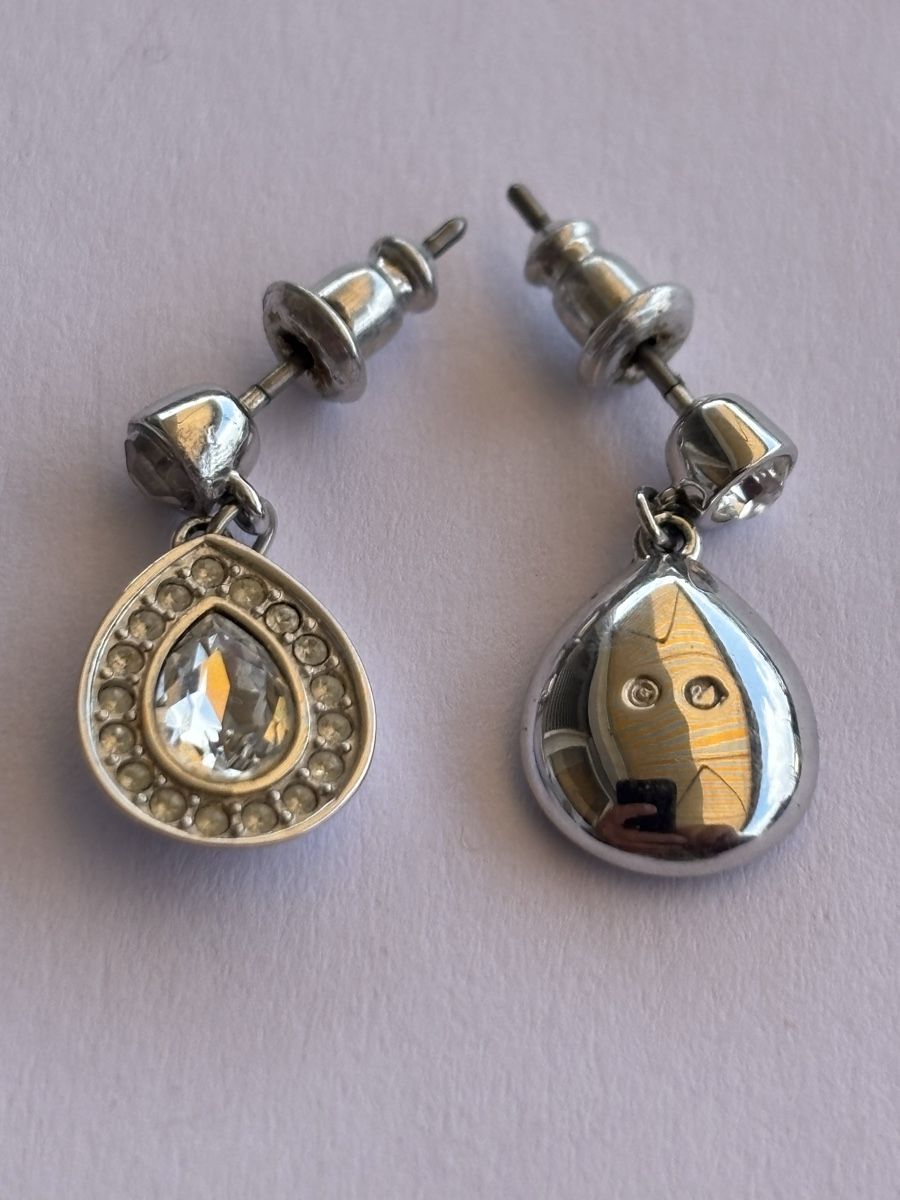 Swarovski Orecchini pendenti & Orecchini a lobo: Ohrstecker Silber Tropfen Swarovski  – Usato da Langnau am Albis venduto da flusspflege 1