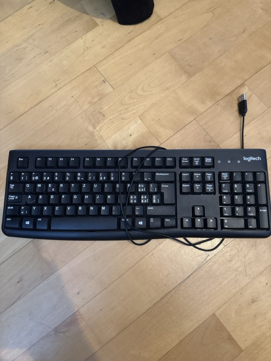 Logitech Tastiere: Clavier Logitech – Usato da Le Lignon venduto da Crocogril