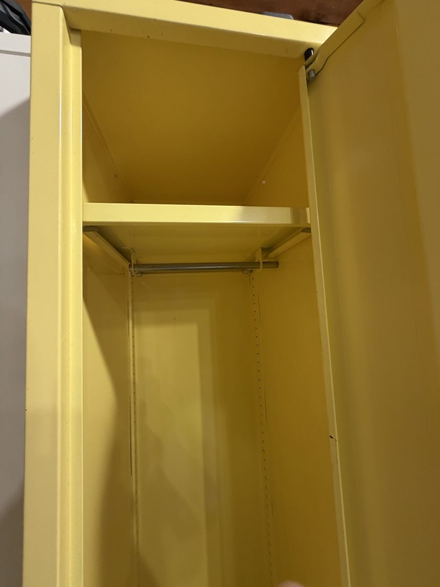 Garderobe: Garderobenschrank 1-fach – Gebraucht aus Tuggen von Nati41 3