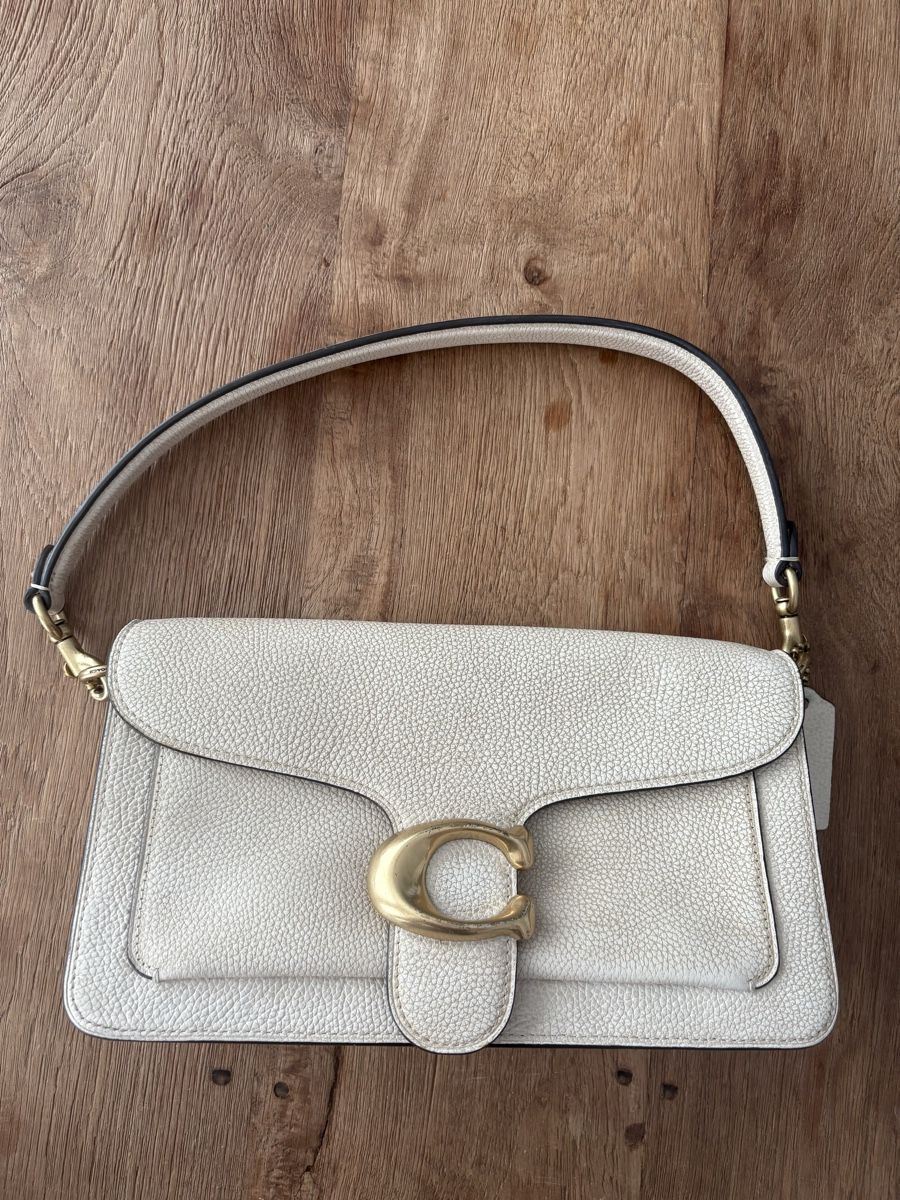 Coach Borse da donna: Coach Tabby Shoulder Bag beige Leather Gold Hardware – Usato da Dänikon ZH venduto da Annikaberg