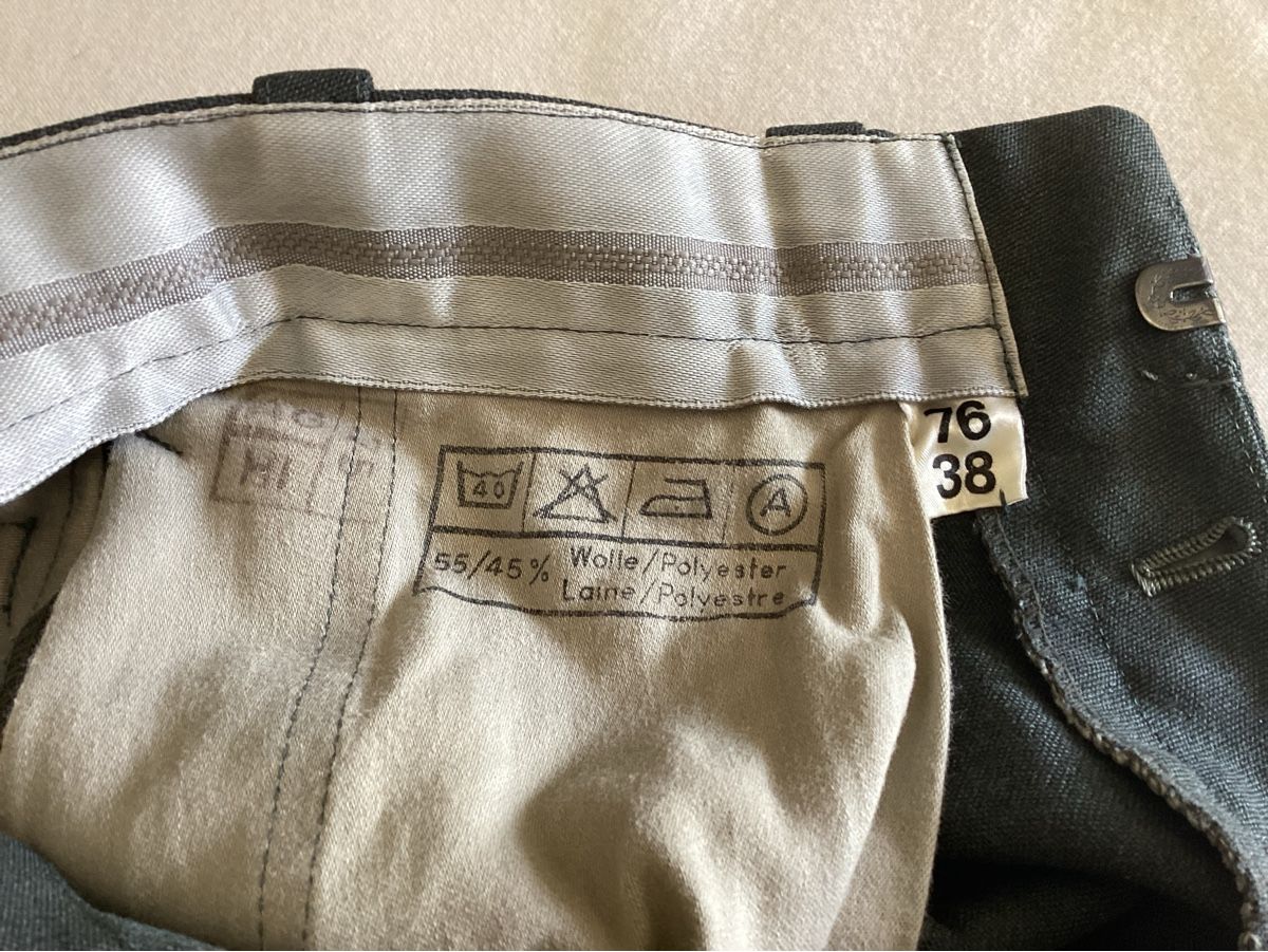 Schweizer Armee Uniformi: Original Schweizer Armee Hose Grösse 76/38 – Usato da Minusio venduto da scotch111 1