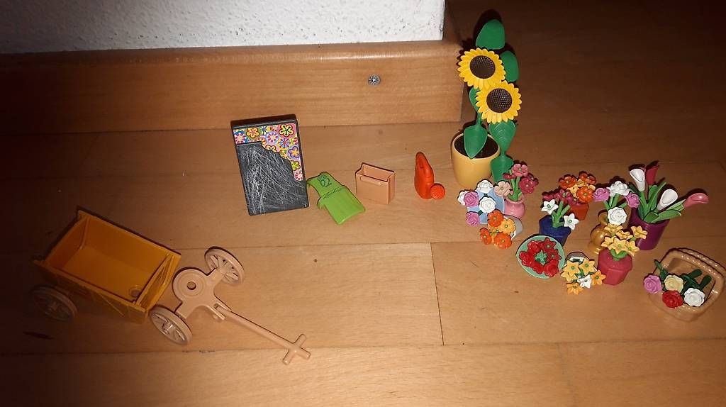 Playmobil Giocattoli: Blumen und Leiterwagen – Usato da Steckborn venduto da Kejoel