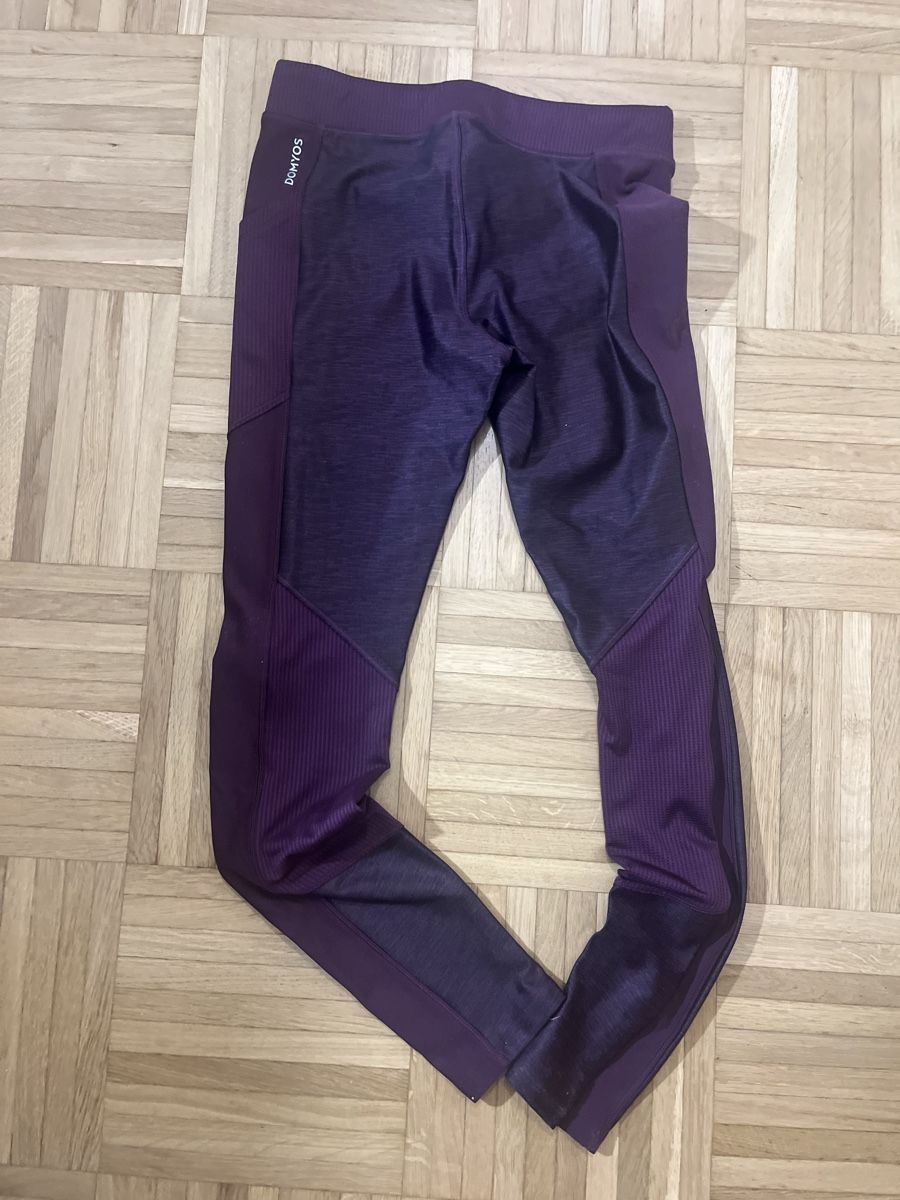 Decathlon Leggings: Dunkellila Sport Leggings, Grösse S – Gebraucht aus Bern von t.nomse 1