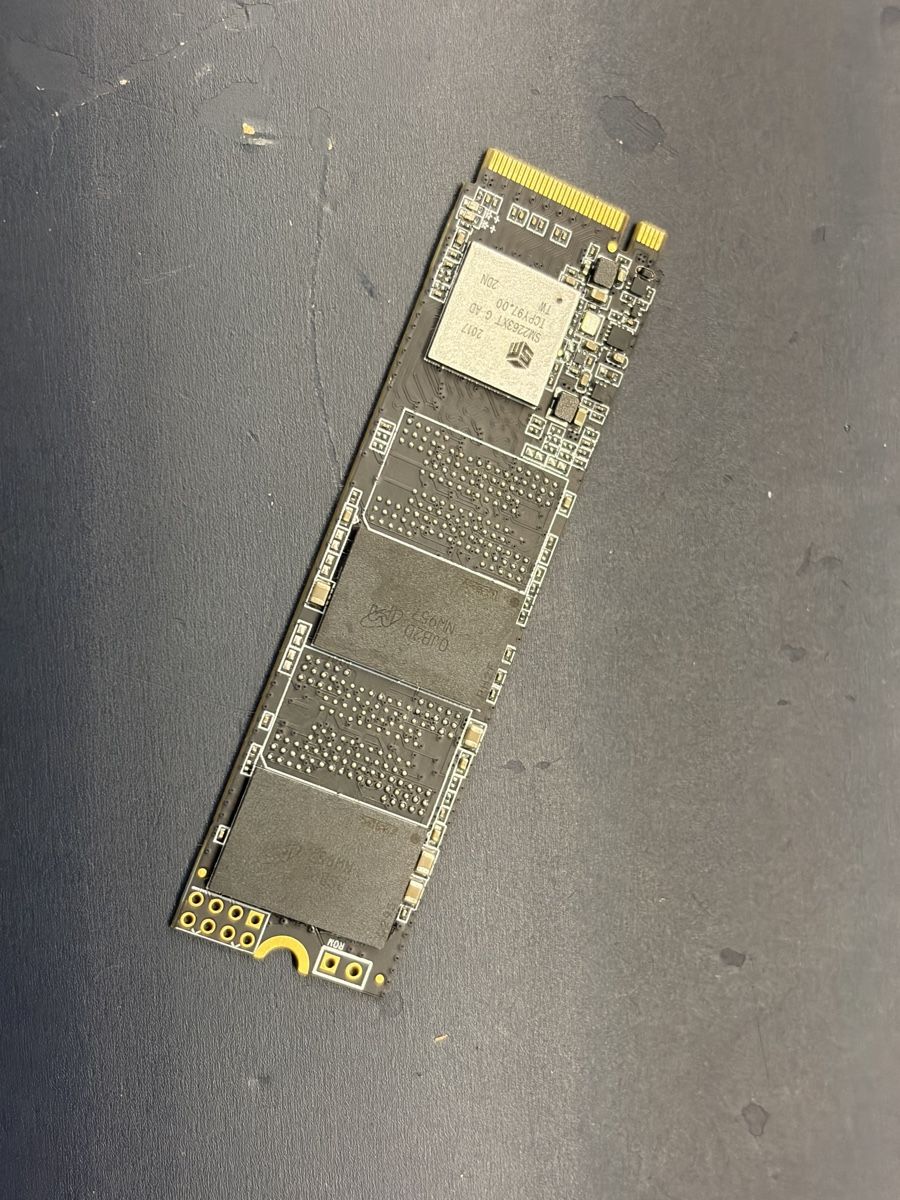 Dischi rigidi: 1TB Nvme SSD Neu/Defekt – Difettoso da Altdorf UR venduto da F_abio