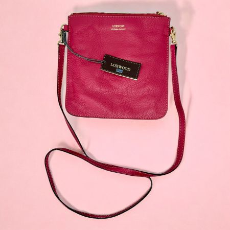 Sac à bandoulière Loxwood en cuir grainé véritable rose
