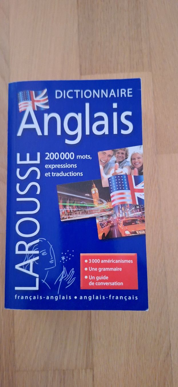 Livres: Dictionnaire Larousse, Anglais – D'occasion à Lussery-Villars par pousinete02