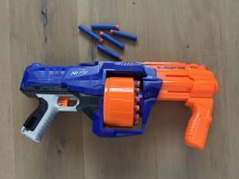 Nerf Elite Surgefire mit Darts