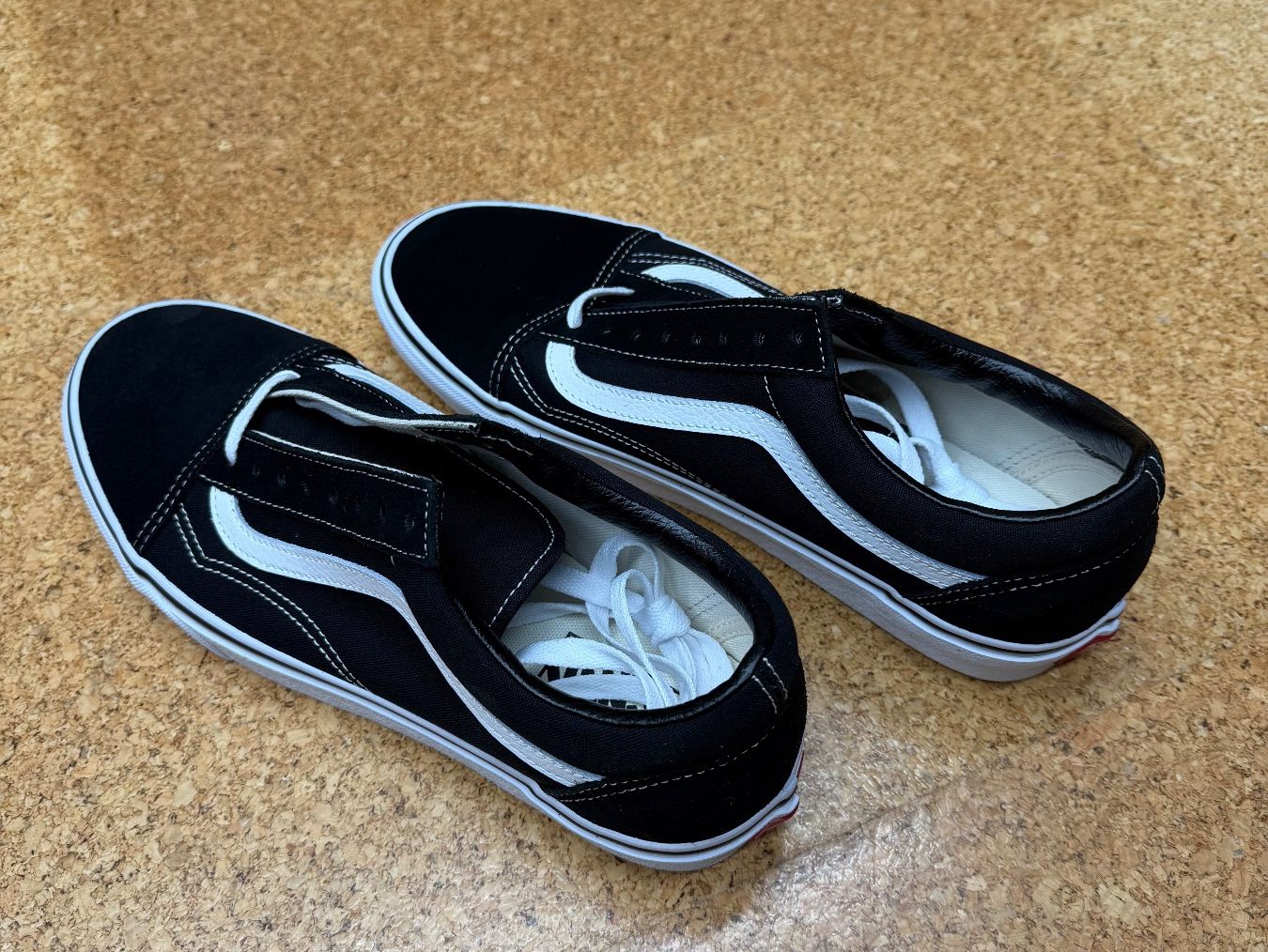 Vans Scarpe da uomo: NEU Vans Old Skool Grösse 42.5 - Orginal – Nuovo (secondo la descrizione) da Einsiedeln venduto da Fippo331 1