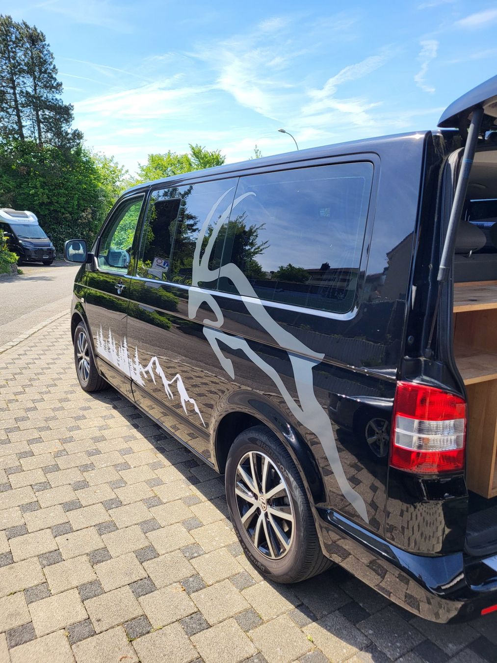 VW Veicoli da campeggio: VW T5 Transporter/Camper – Usato da Tennwil venduto da Tembeler 5