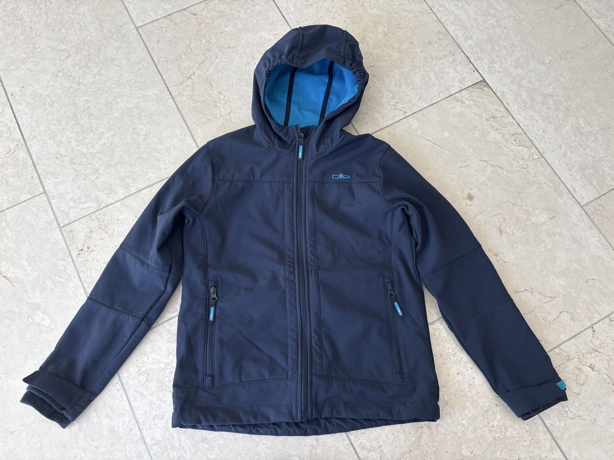 CMP Vestes & Manteaux: CMP Softshelljacke gr 152 – D'occasion à Unterseen par Jubrunner