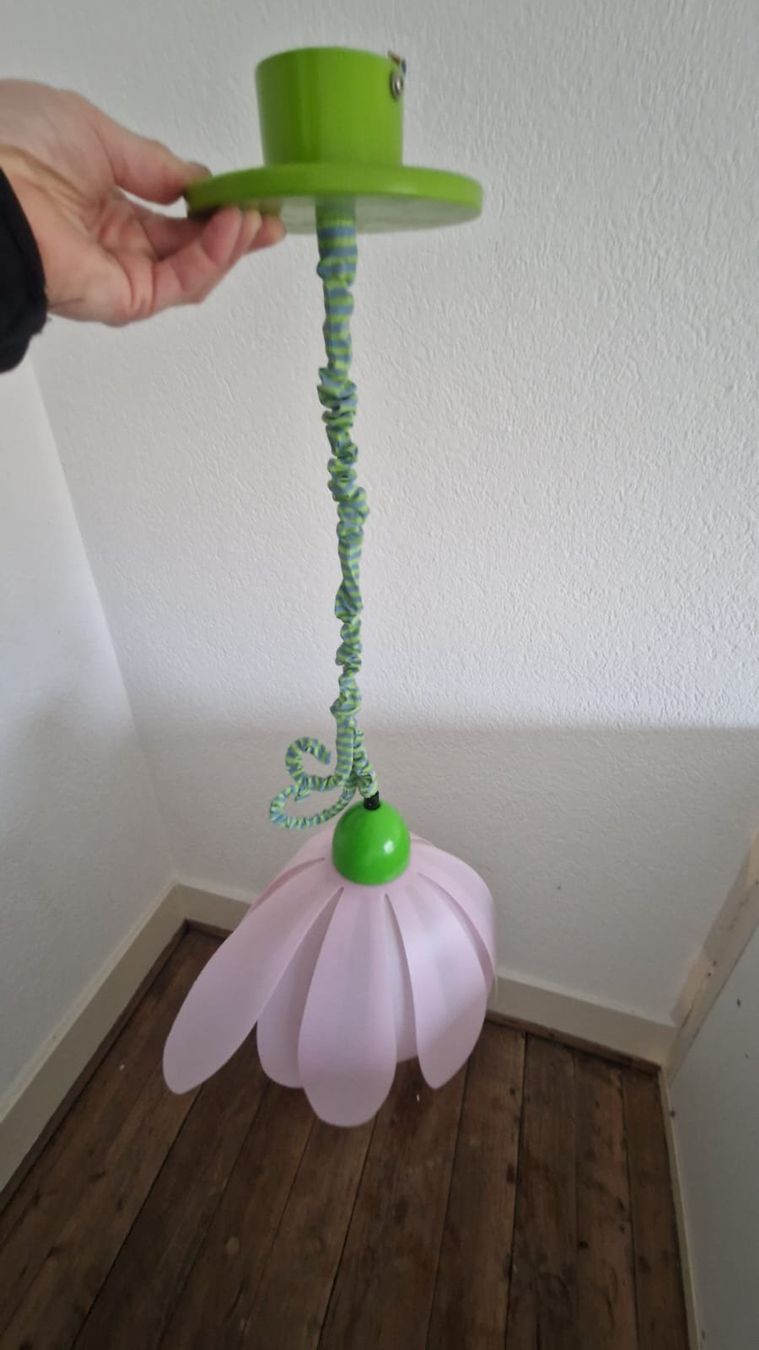 Micasa Lampade: Lampe Kinderzimmer Blume – Usato da Zürich venduto da schweinsbraten
