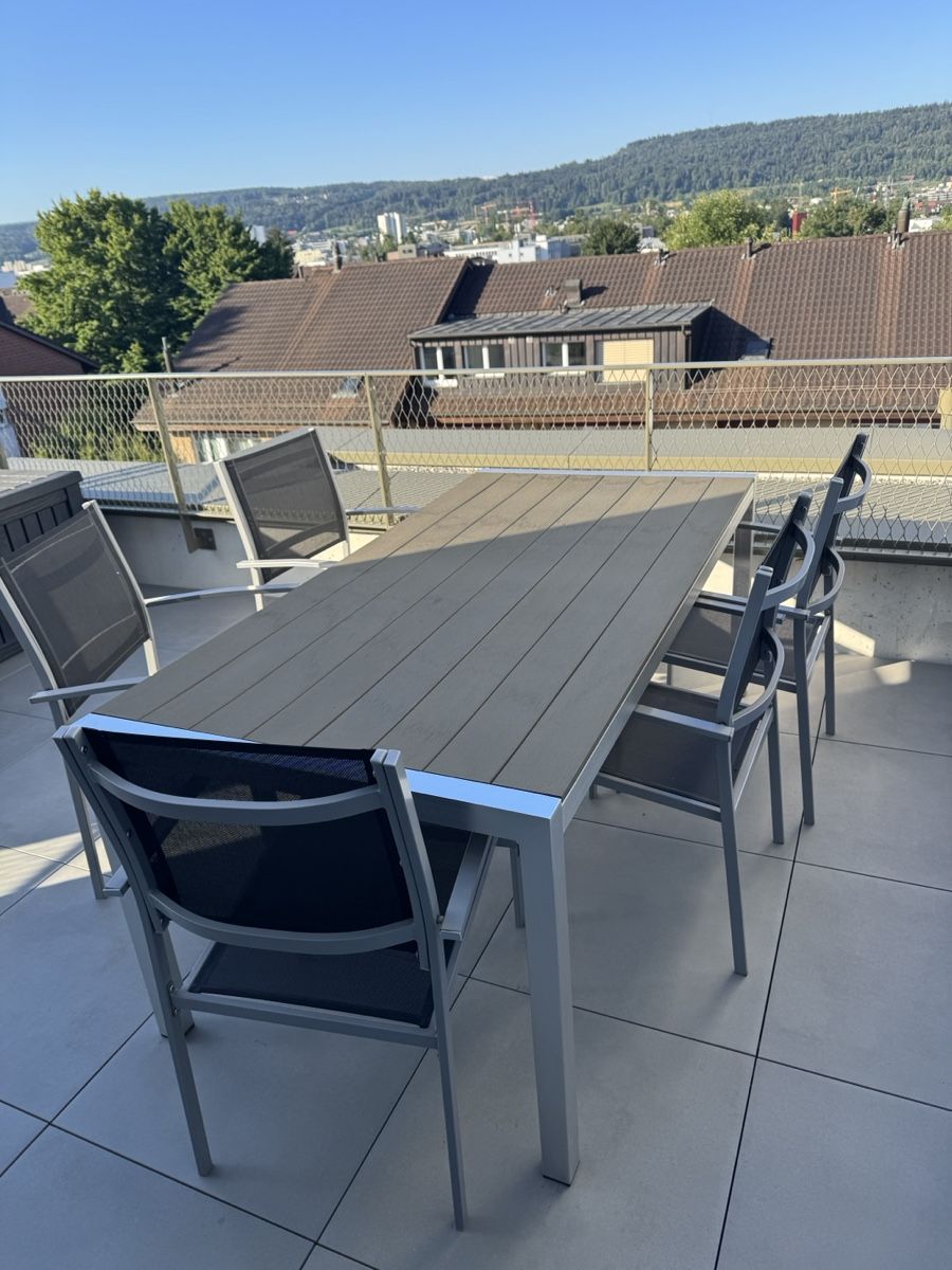 Tische: Gartentisch mit 6 Stühlen Aluminium Stil – Gebraucht aus Wallisellen von Jumping_Jack