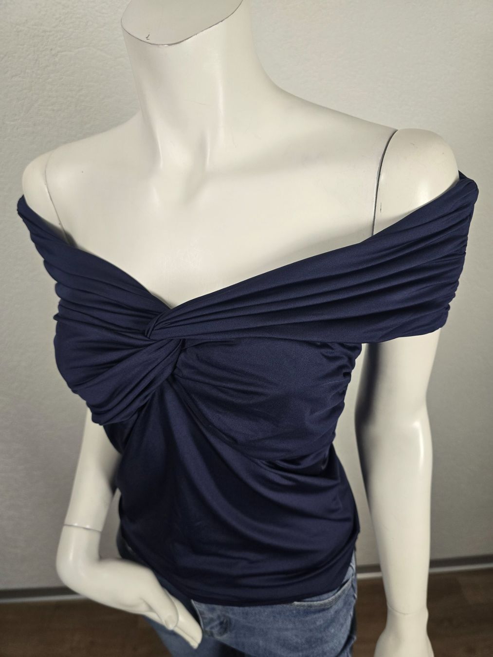 Top: Top drapé bleu nuit T-S – Usato da Les Verrières venduto da kitel79 2