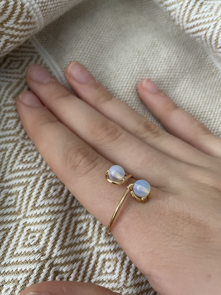 Ringe: Woman ring with stones – Neu und originalverpackt aus Aarburg von StavFashion