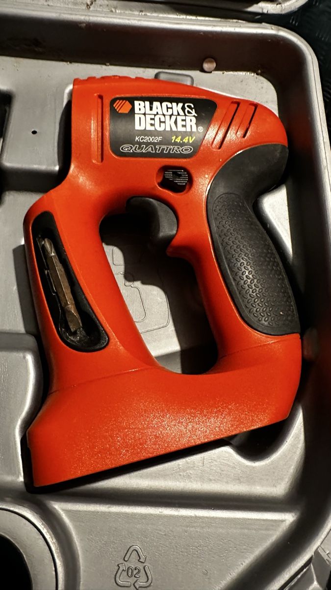Perceuses: Black & Decker Quattro – Défectueux à Lostorf par Rebuli 5