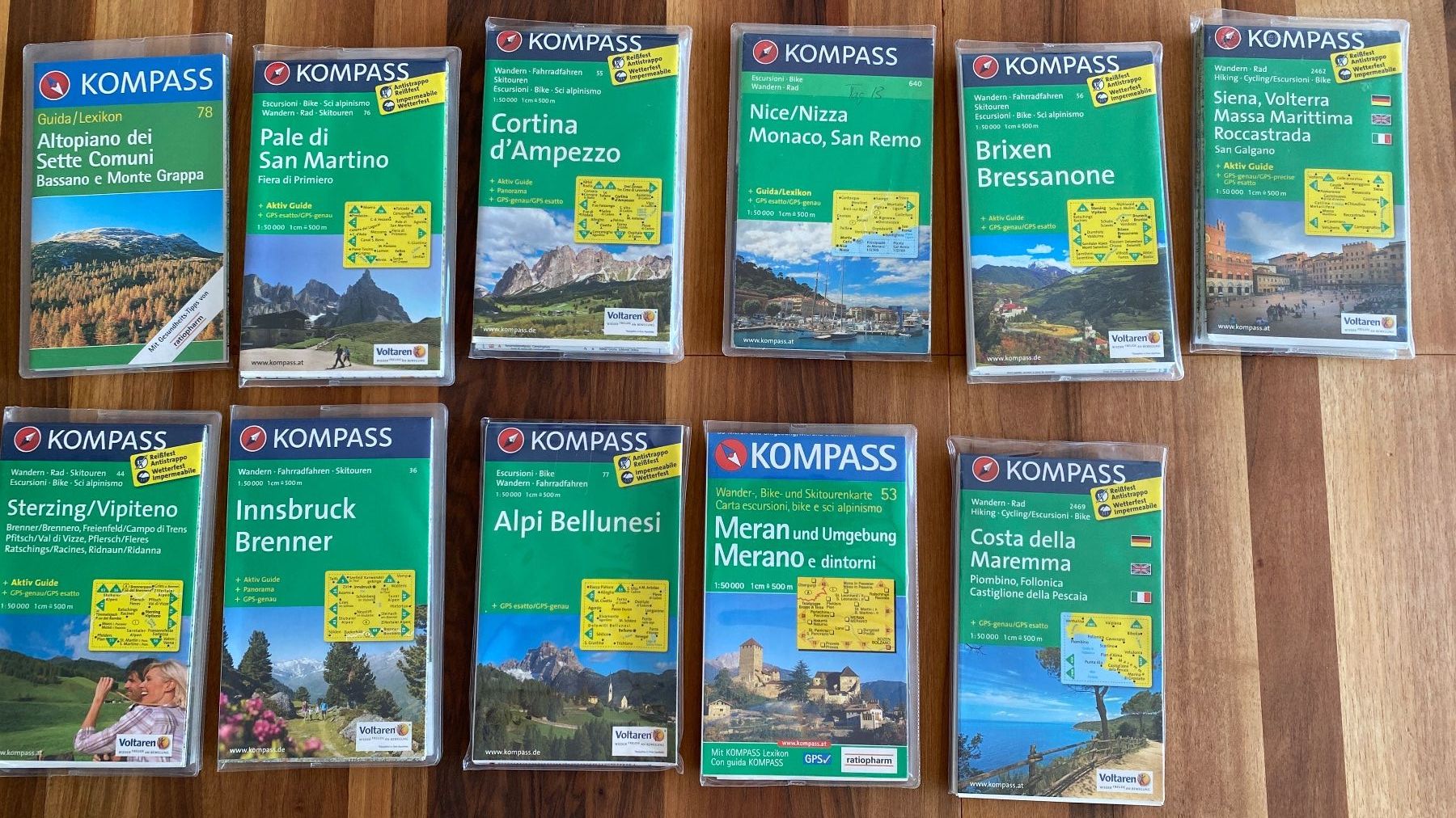 Landkarten & Atlanten: KOMPASS Wander- und Bikekarten – Gebraucht aus Thun von and_275y